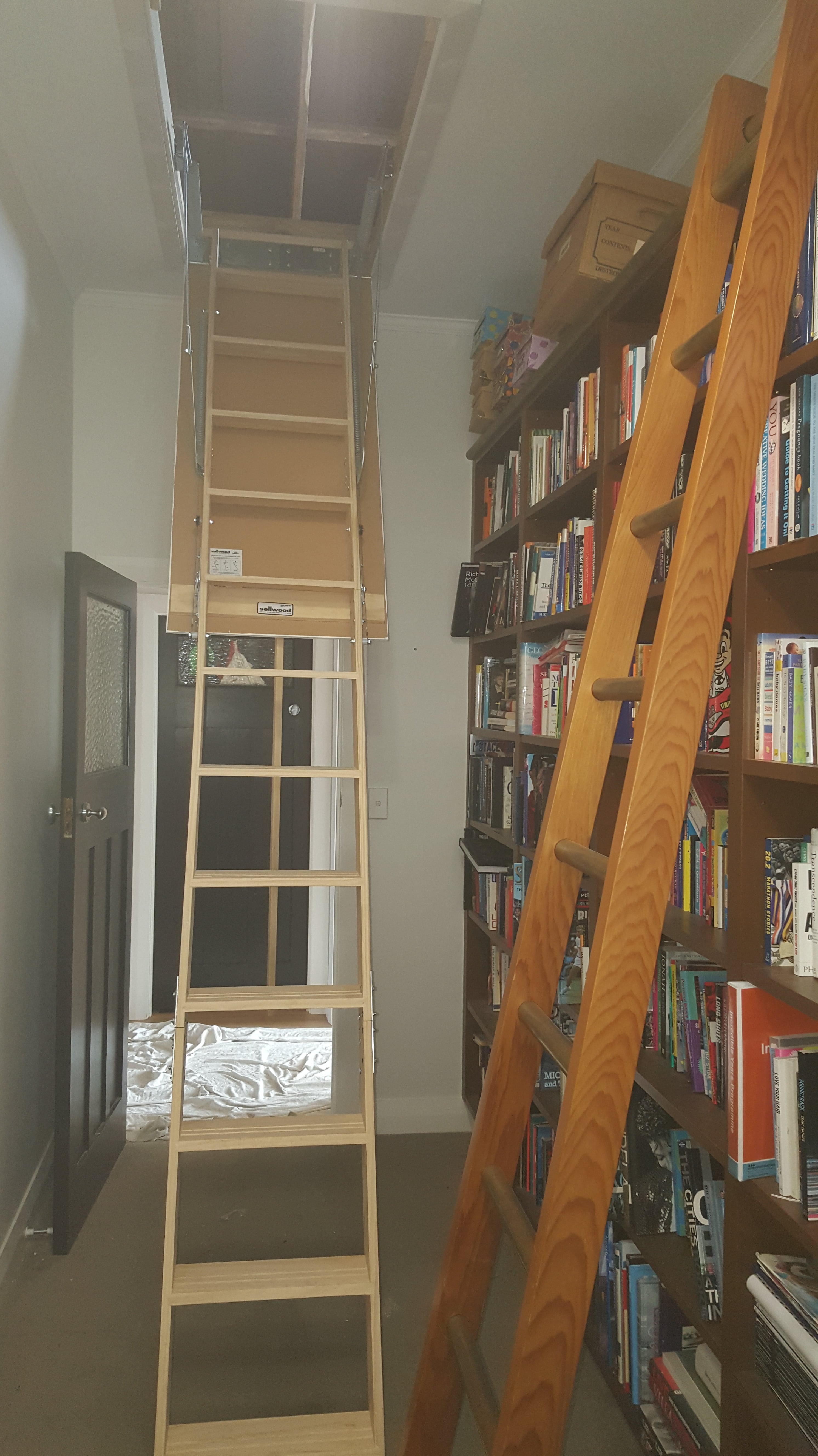 Attic Ladder 4-min