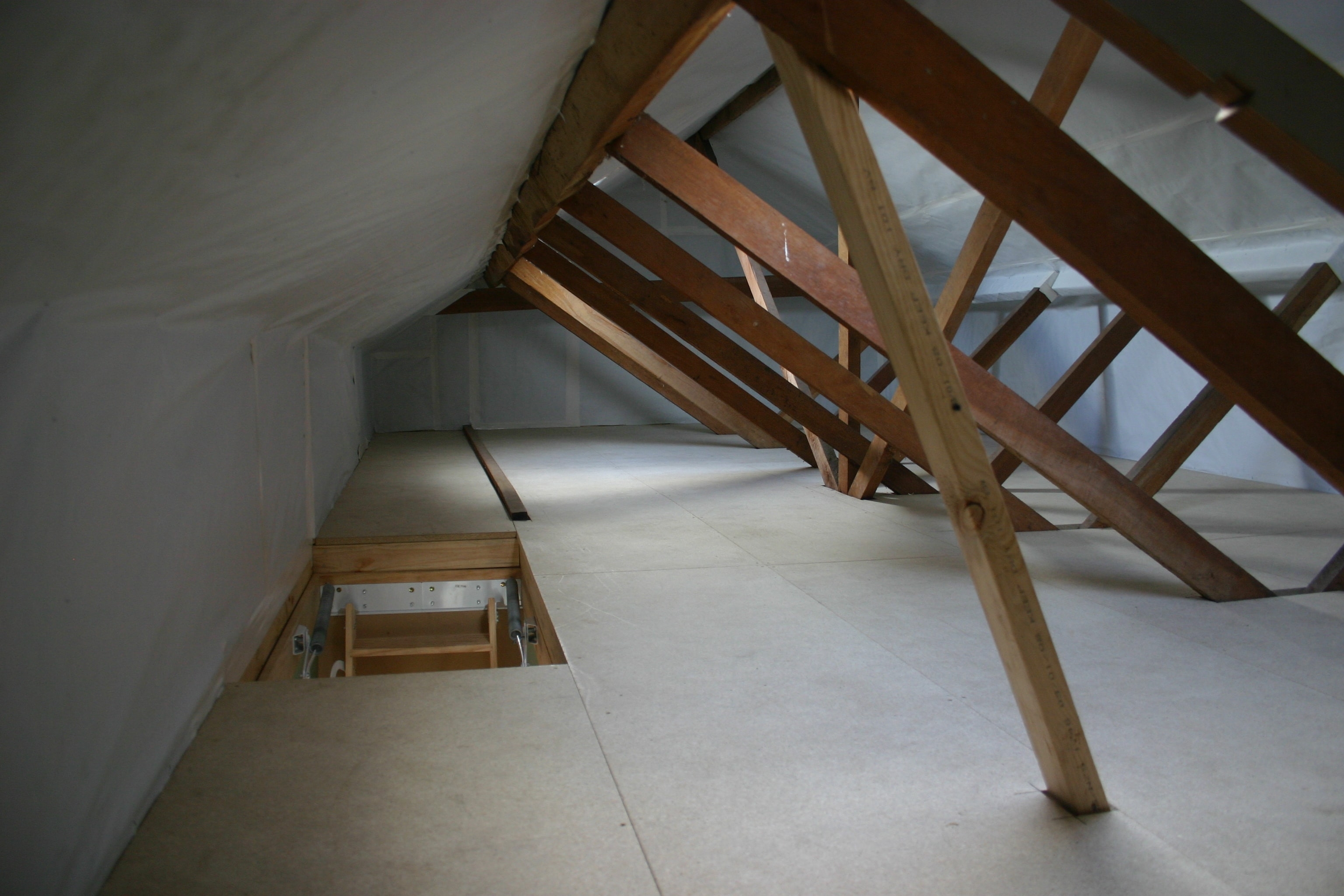 Attic Storage 11-min